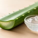 Aloe vera gel pour les cheveux : bienfaits et utilisations comparés aux traitements au henné naturel